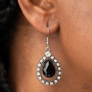 New In package Paparazzi Earrings